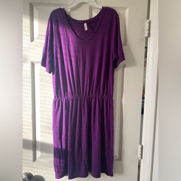 Celeste Dresses & Skirts - Casual Purple Dress size xl.